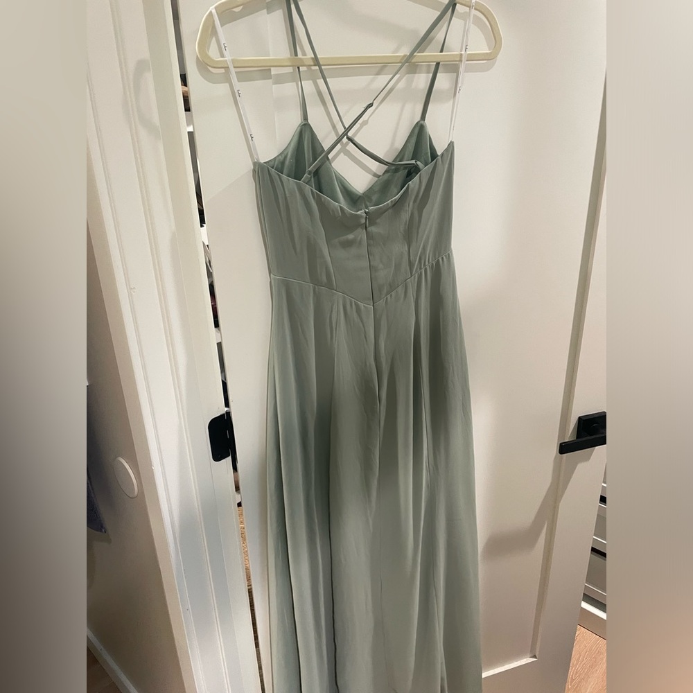 Lulus bridesmaid dress sage green spaghetti strap cross back, worn only once